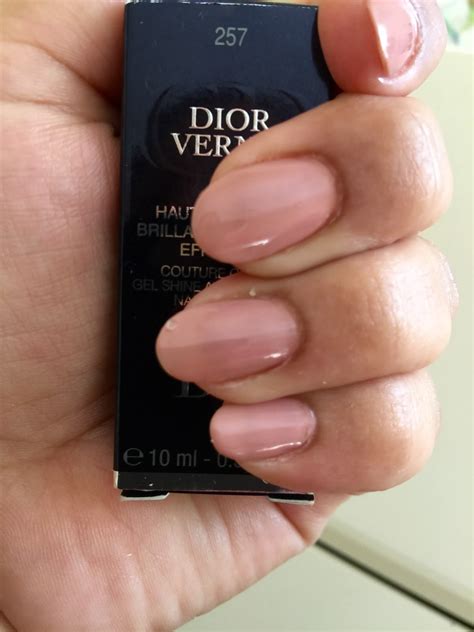 reviews of 257 Incognito, a Dior Dior Vernis @ blushgarden